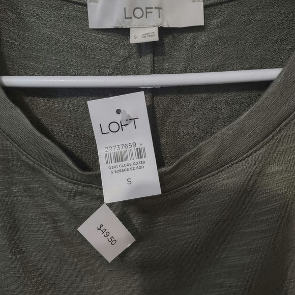NWT Loft Olive Green Long Sleeve Very Soft Shirt Size Small - Picture 3 of 5